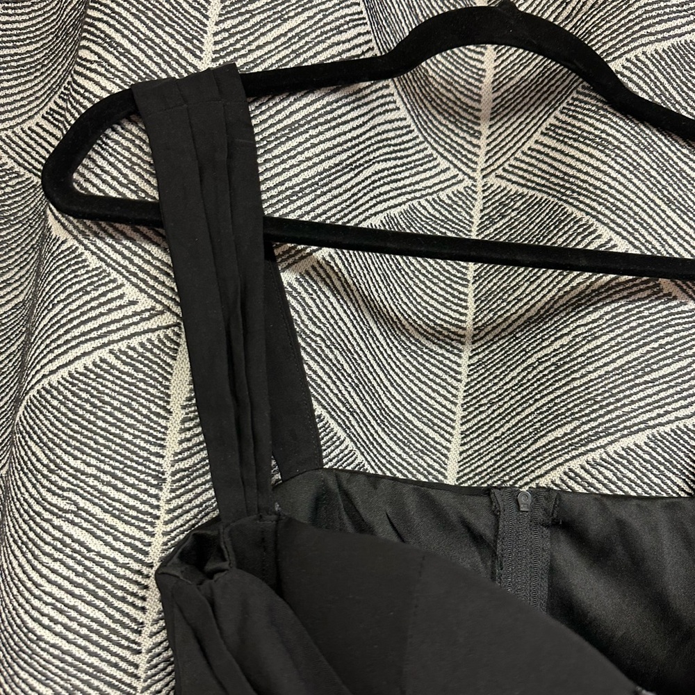Marthea Black Strapless top.   <<<<279>>>> - Picture 6 of 6